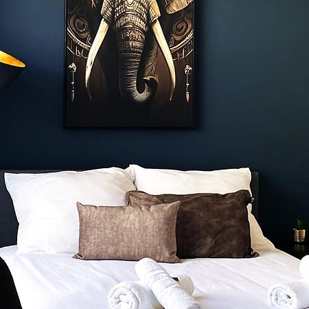 טילבורג B&K Urban City Suites מראה חיצוני תמונה