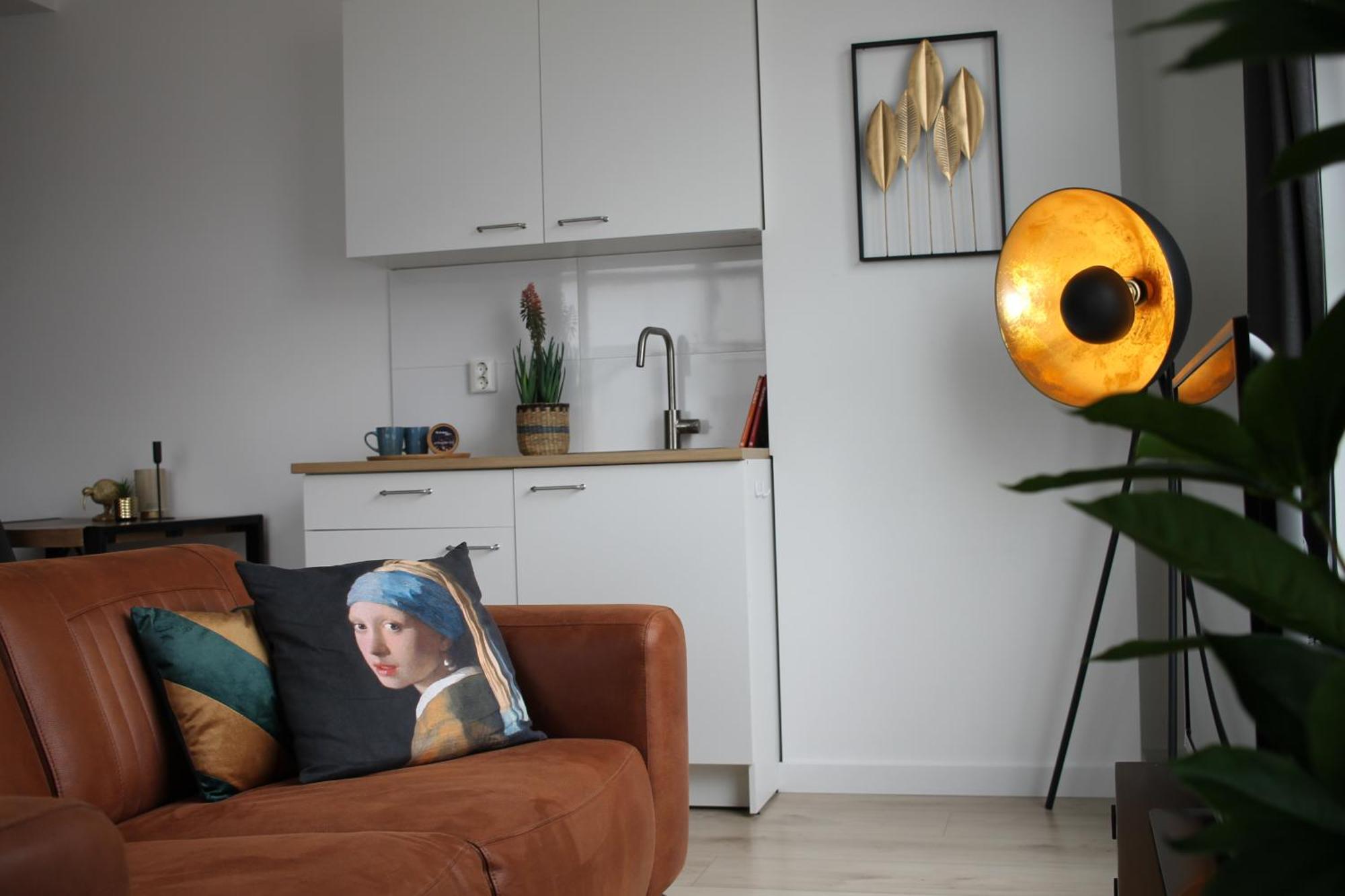 טילבורג B&K Urban City Suites מראה חיצוני תמונה
