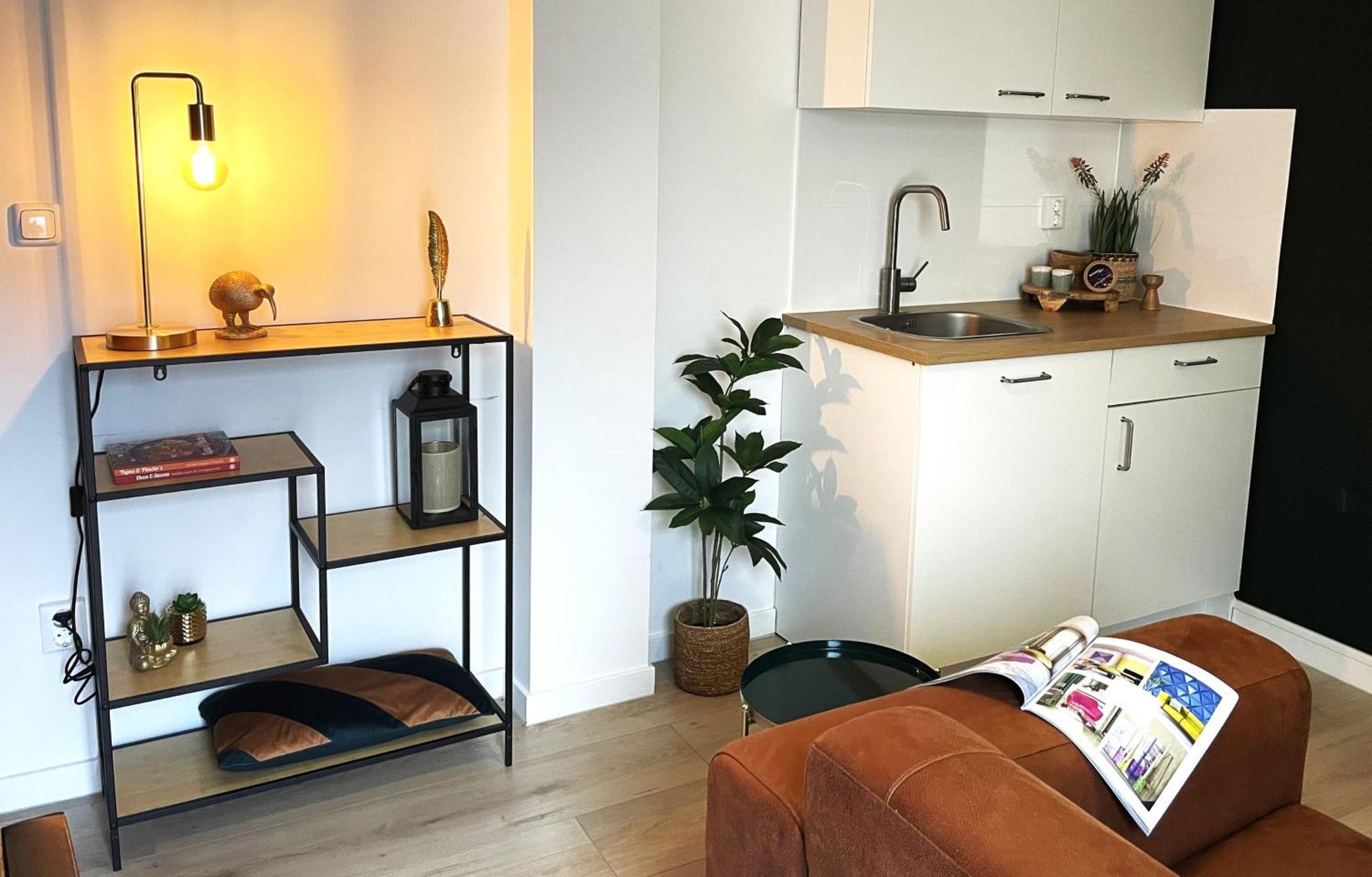 טילבורג B&K Urban City Suites מראה חיצוני תמונה