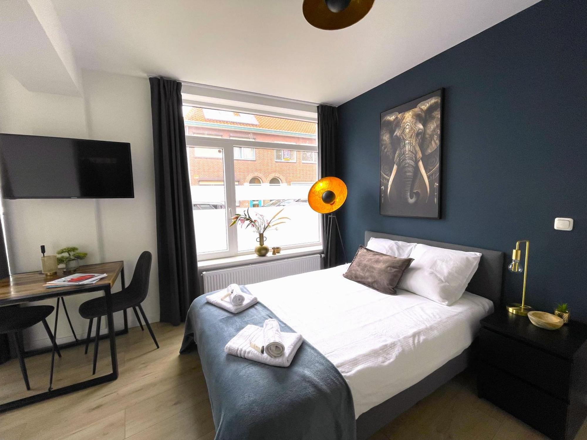 טילבורג B&K Urban City Suites מראה חיצוני תמונה