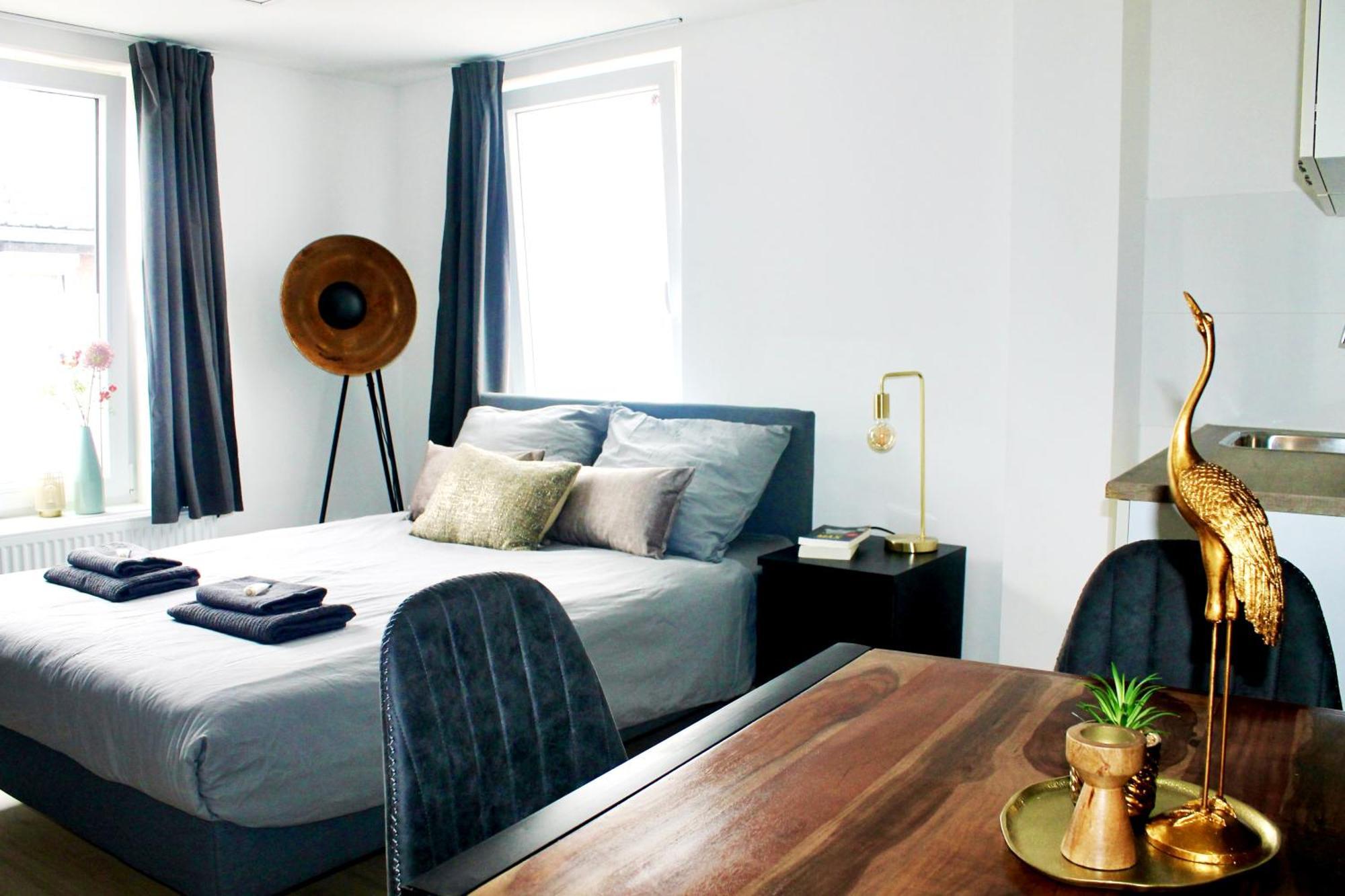 טילבורג B&K Urban City Suites מראה חיצוני תמונה
